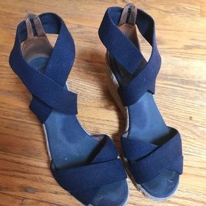 Tory Burch navy crisscross wedges, size 8